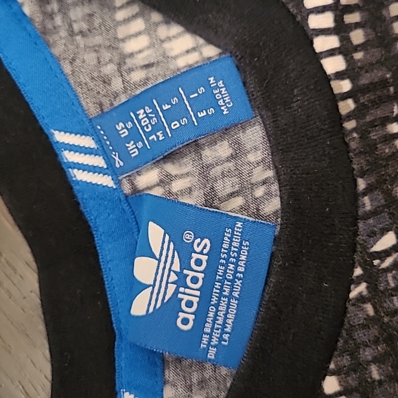 Adidas T-Shirt - Picture 6 of 7
